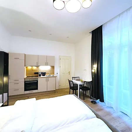 Romana With Terrace & Private Entrance Baden