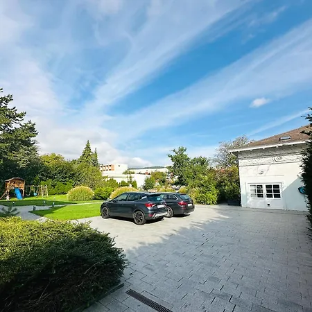 Apartment Romana With Terrace & Private Entrance Baden